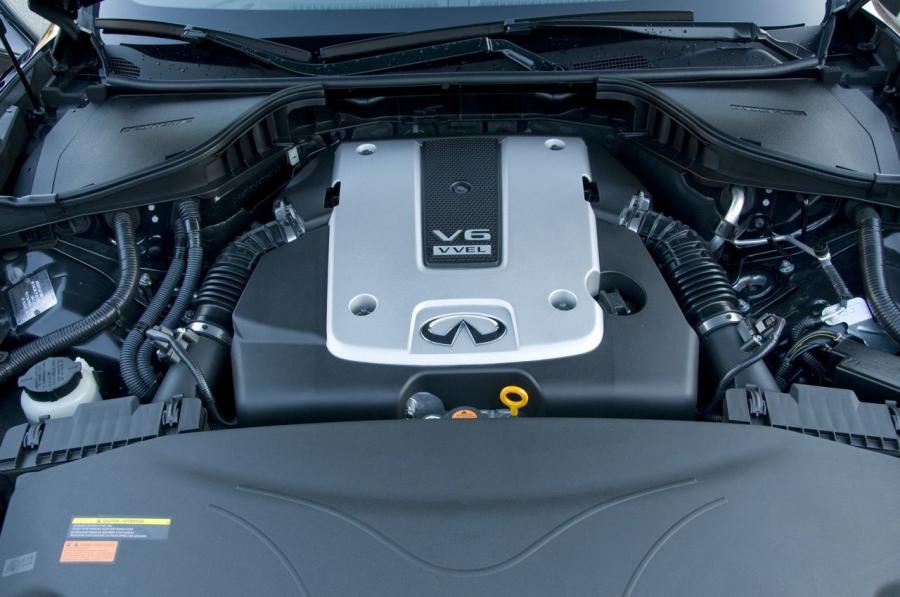  Infiniti M37 2011 года  (фото 34 из 41)